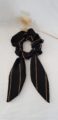 Chouchou-foulard noir rayé or mat
